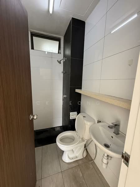 Kondominium untuk Disewa di Seasons Garden Residences - CK Teong - Bathroom - PropertyGuru.com.my