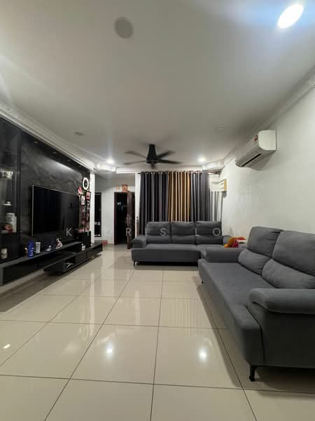 Rumah Teres untuk Dijual di Taman Mutiara Rini (Skudai) - Kyoris Loh - Living Room - PropertyGuru.com.my