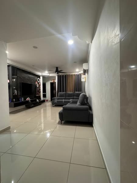 Rumah Teres untuk Dijual di Taman Mutiara Rini (Skudai) - Kyoris Loh - Living Room - PropertyGuru.com.my