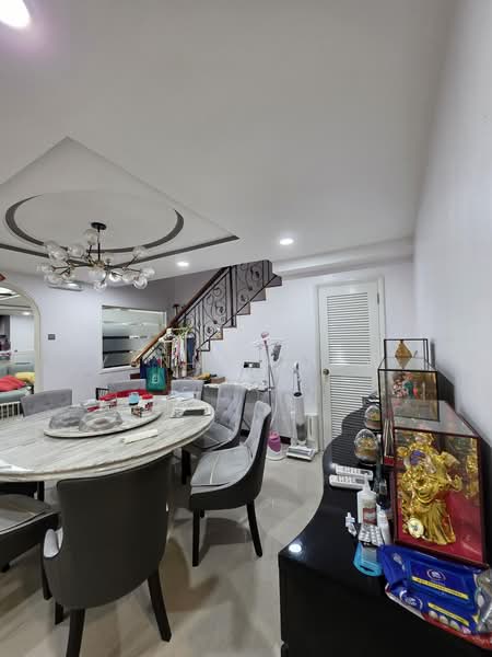 Semi-Detached House for Sale in Taman Setiawangsa (Setiawangsa) - Yanny Siow - Dining Room - PropertyGuru.com.my