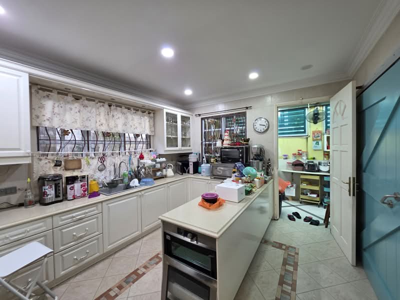 Semi-Detached House for Sale in Taman Setiawangsa (Setiawangsa) - Yanny Siow - Kitchen - PropertyGuru.com.my