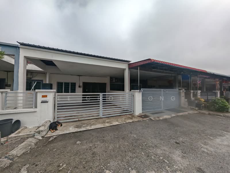1-storey Terraced House for Sale in Teluk Intan (Perak) - Kee Choi Hong - Exterior - PropertyGuru.com.my