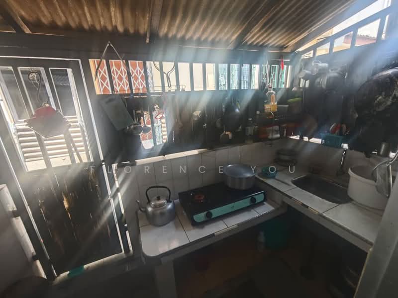 Kondominium untuk Dijual di Kampung Tasik Tambahan - Florence You - Kitchen - PropertyGuru.com.my