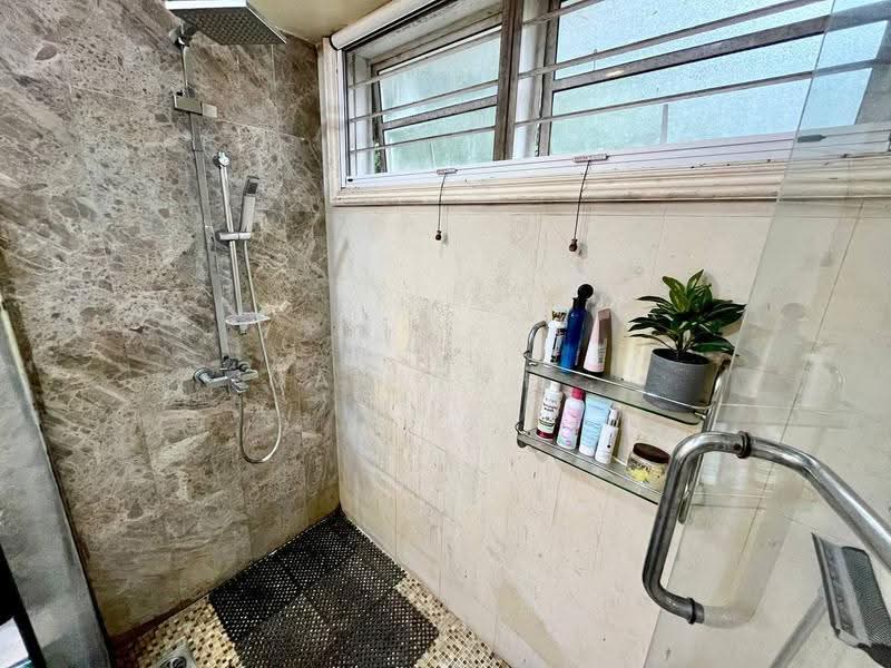 Bungalow House untuk Dijual di Ampang (Selangor) - Mahirah . - Bathroom - PropertyGuru.com.my