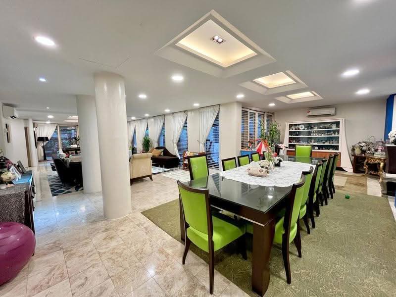 Bungalow House untuk Dijual di Ampang (Selangor) - Mahirah . - Living Room - PropertyGuru.com.my