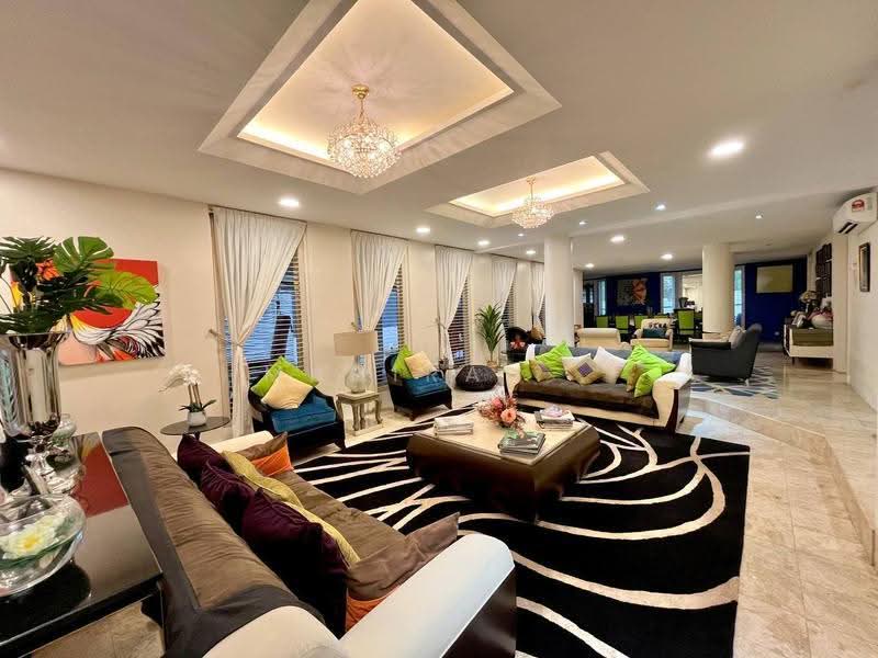 Bungalow House untuk Dijual di Ampang (Selangor) - Mahirah . - Living Room - PropertyGuru.com.my