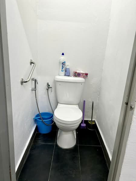 Terraced House for Sale in Jinjang Utara (Jinjang) - Kelly Lai - Bathroom - PropertyGuru.com.my