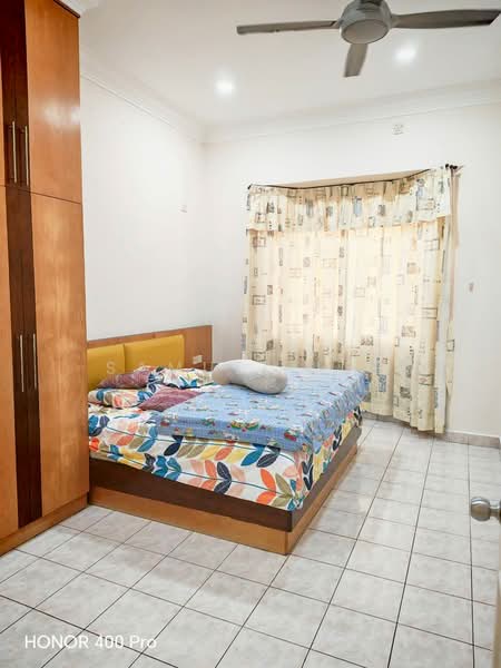 1-storey Terraced House for Rent in Taman Rinting (Masai) - Samuel Lee - Bedroom - PropertyGuru.com.my
