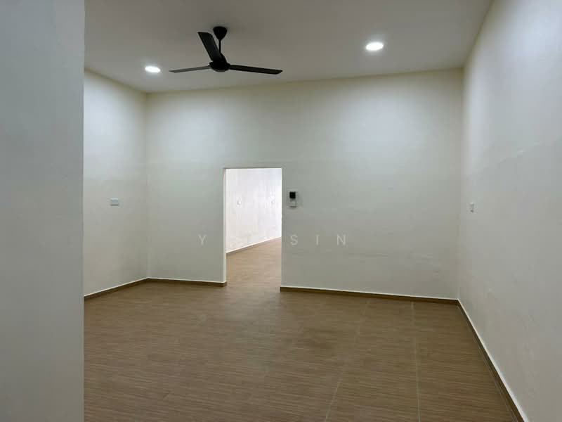 Shop for Rent in Mersing (Johor) - Yit Sin - Interior - PropertyGuru.com.my
