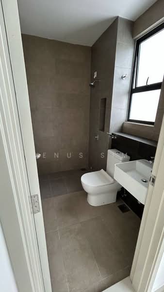 2-storey Terraced House for Rent in Telok Panglima Garang (Selangor) - Venus Sim - Bathroom - PropertyGuru.com.my