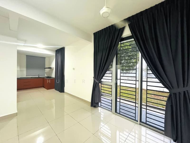 Rumah Teres 2 Tingkat untuk Disewa di Bandar Penawar (Kota Tinggi) - Hubert Pang - Kitchen - PropertyGuru.com.my