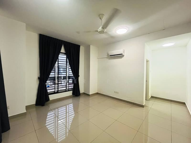Rumah Teres 2 Tingkat untuk Disewa di Bandar Penawar (Kota Tinggi) - Hubert Pang - Living Room - PropertyGuru.com.my