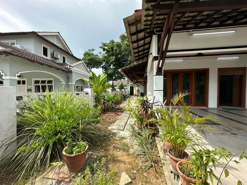 Rumah Berkembar untuk Disewa di Sepang (Selangor) - Liza Awi - Exterior - PropertyGuru.com.my