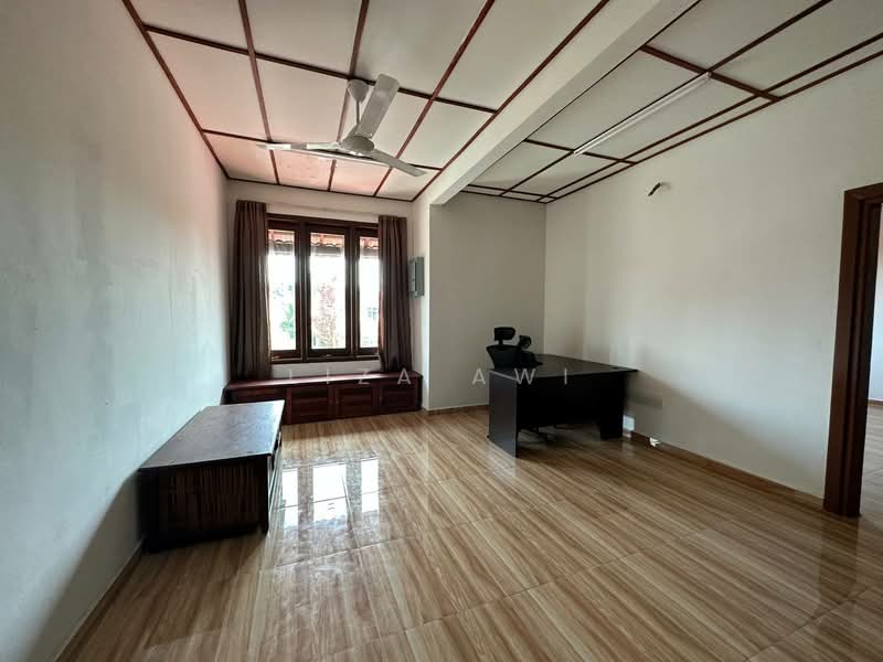 Rumah Berkembar untuk Disewa di Sepang (Selangor) - Liza Awi - Study - PropertyGuru.com.my