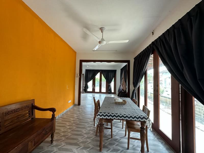 Rumah Berkembar untuk Disewa di Sepang (Selangor) - Liza Awi - Dining Room - PropertyGuru.com.my