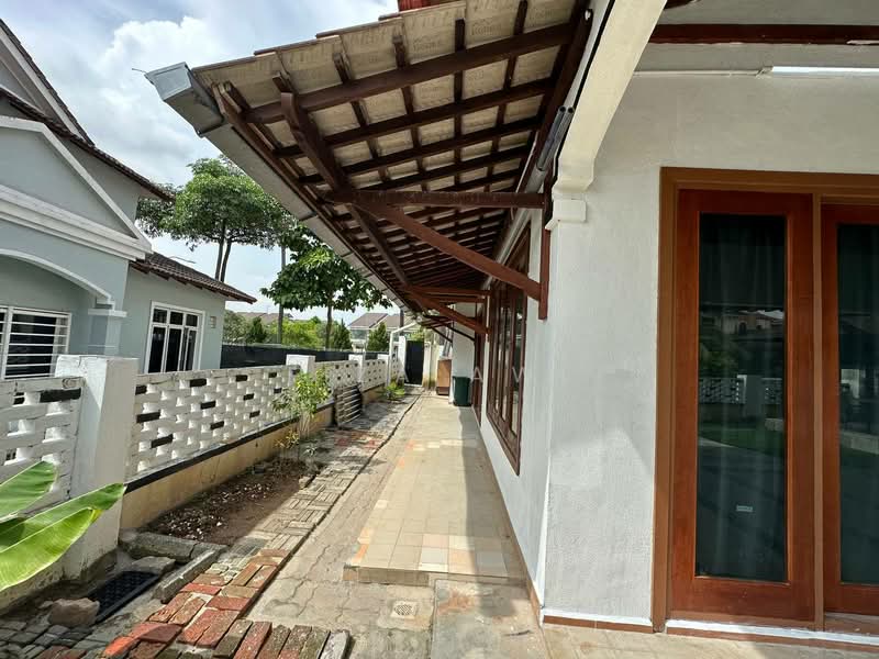 Rumah Berkembar untuk Disewa di Sepang (Selangor) - Liza Awi - Exterior - PropertyGuru.com.my