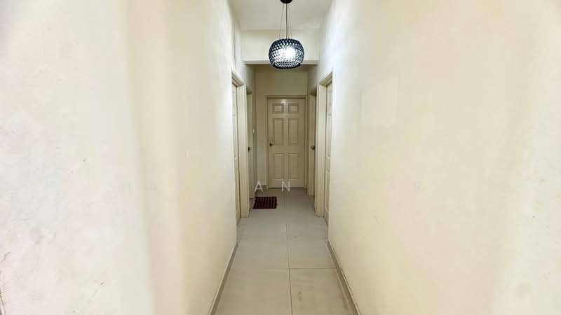 Kondominium untuk Dijual di Suriamas - Hazeman Omar - Corridor - PropertyGuru.com.my