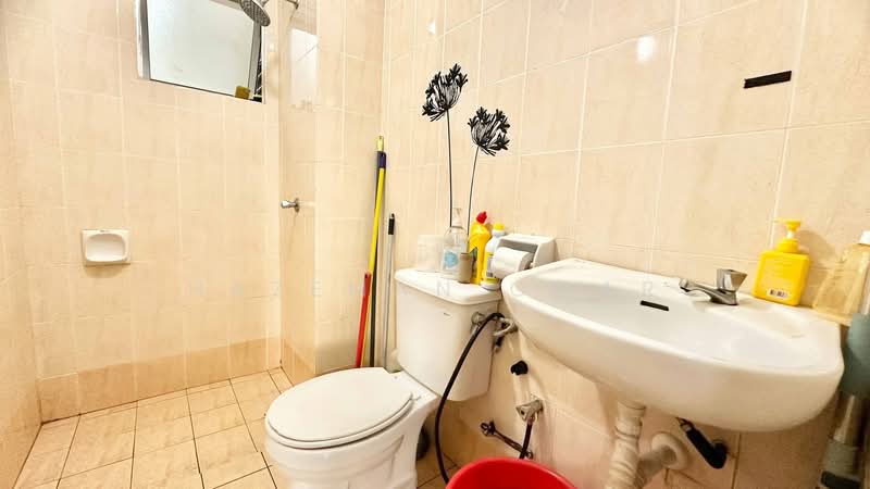Kondominium untuk Dijual di Suriamas - Hazeman Omar - Bathroom - PropertyGuru.com.my