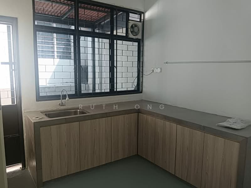 Rumah Teres 1 Tingkat untuk Disewa di Tanjung Tokong (Penang) - Ruth Ong - Kitchen - PropertyGuru.com.my