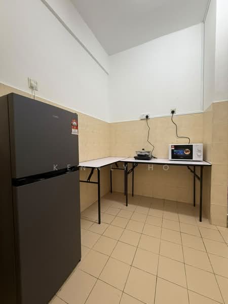 Pangsapuri untuk Disewa di Apartment Sri Ara - Kennly Ho - Kitchen - PropertyGuru.com.my