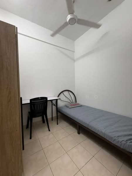 Pangsapuri untuk Disewa di Apartment Sri Ara - Kennly Ho - Bedroom - PropertyGuru.com.my