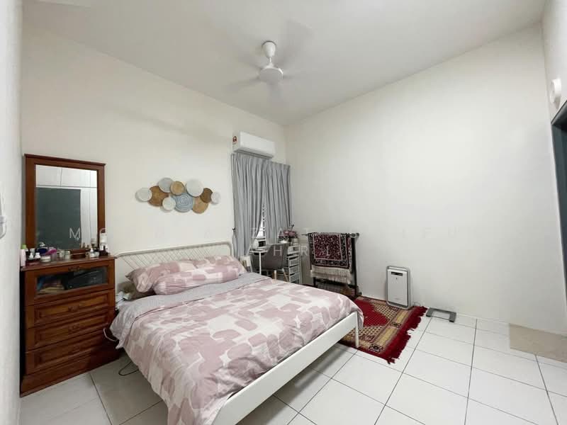 Rumah Teres 2 Tingkat untuk Dijual di Dengkil (Selangor) - Mohd Aizat Saiful Bahri - Bedroom - PropertyGuru.com.my