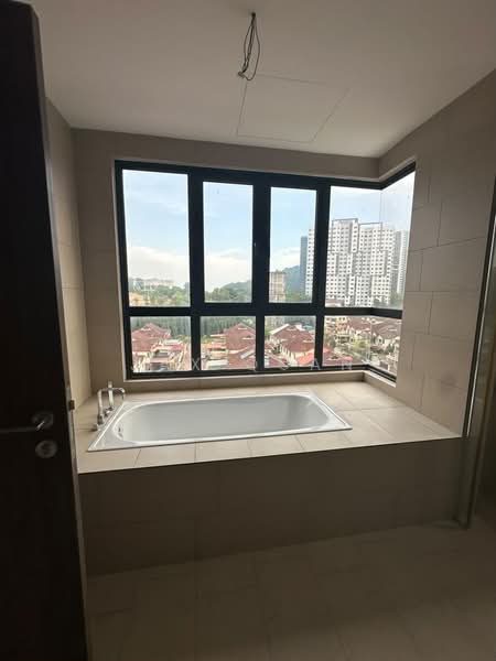 Kondominium untuk Disewa di Valencia Residence - Jax Quan - Bathroom - PropertyGuru.com.my