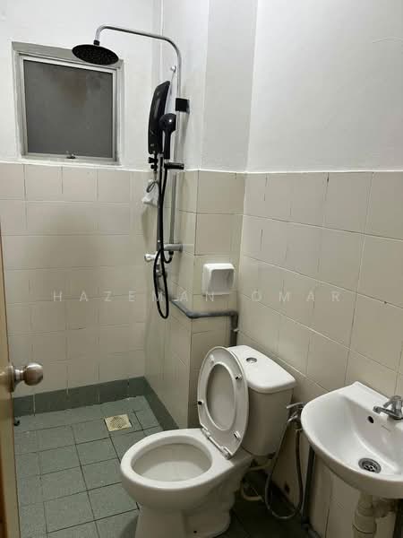 Pangsapuri untuk Dijual di Melur Apartment - Hazeman Omar - Bathroom - PropertyGuru.com.my