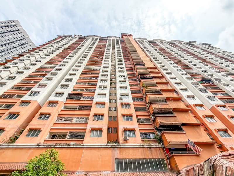Flat for Sale at Flora Damansara Flat - Izzat Zamros - Exterior - PropertyGuru.com.my
