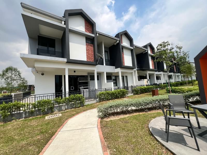 Terraced House for Rent in Sungai Buloh (Selangor) - Adaw Zain - Exterior - PropertyGuru.com.my