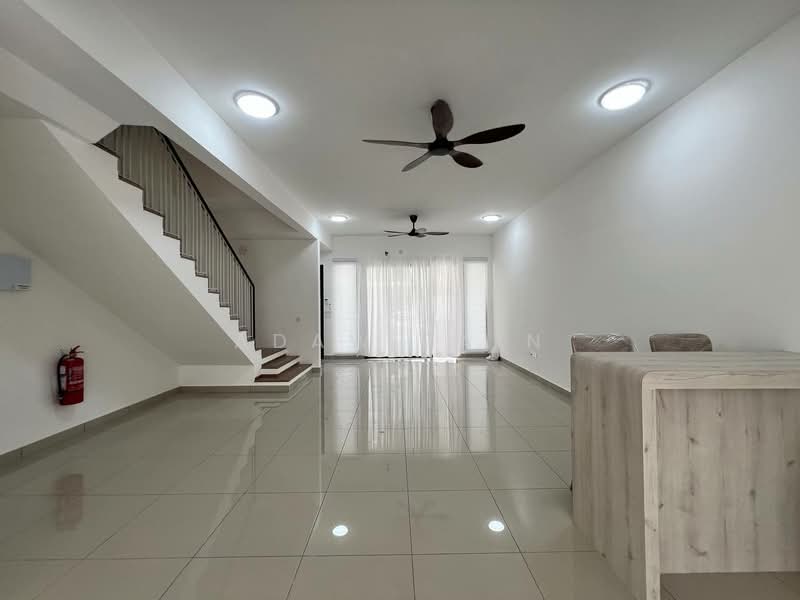 Terraced House for Rent in Sungai Buloh (Selangor) - Adaw Zain - Living Room - PropertyGuru.com.my