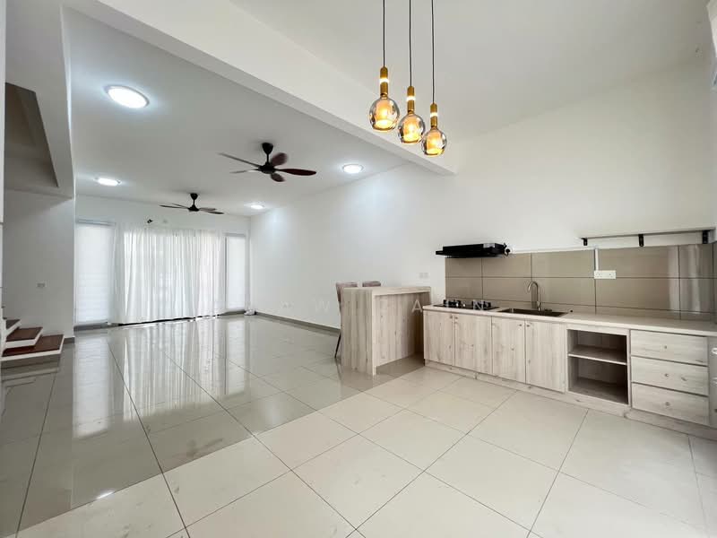 Terraced House for Rent in Sungai Buloh (Selangor) - Adaw Zain - Living Room - PropertyGuru.com.my