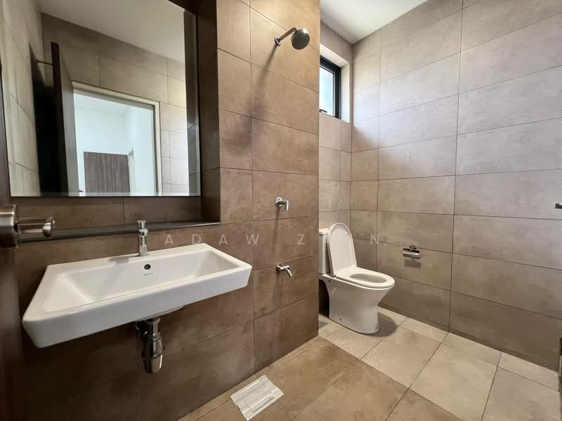 Terraced House for Rent in Sungai Buloh (Selangor) - Adaw Zain - Bathroom - PropertyGuru.com.my
