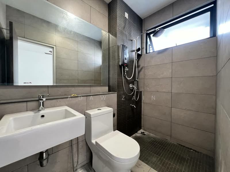 Terraced House for Rent in Sungai Buloh (Selangor) - Adaw Zain - Bathroom - PropertyGuru.com.my