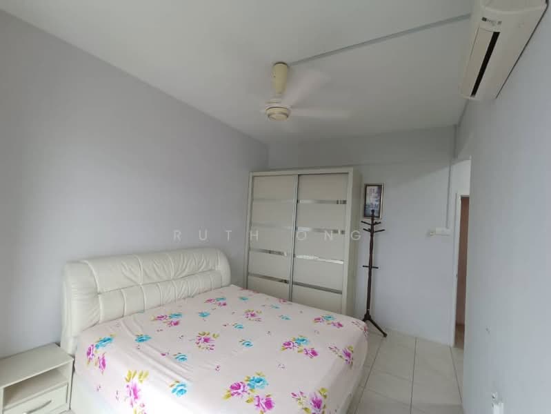 Condominium for Rent at The Peak Residences - Ruth Ong - Bedroom - PropertyGuru.com.my