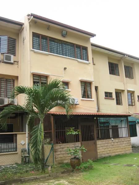 2.5-storey Terraced House for Sale in Kepong (Kuala Lumpur) - Sam Yap - Exterior - PropertyGuru.com.my