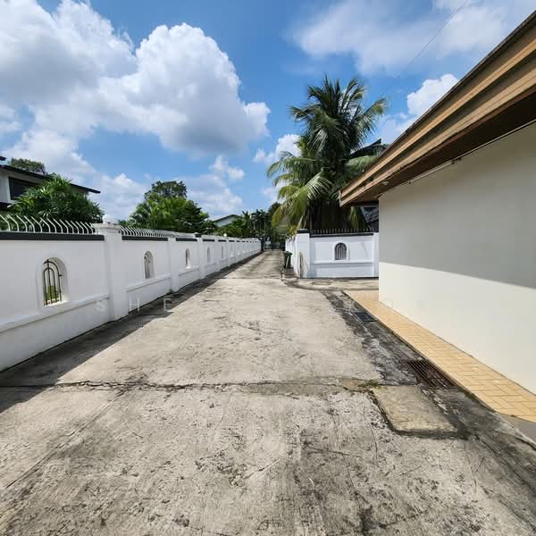 Bungalow for Sale in Kenny Hill (Kuching) - Sherene Kok - Exterior - PropertyGuru.com.my