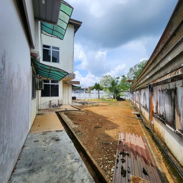 Bungalow for Sale in Kenny Hill (Kuching) - Sherene Kok - Exterior - PropertyGuru.com.my