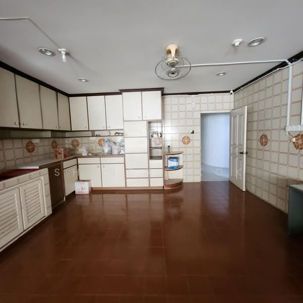 Bungalow for Sale in Kenny Hill (Kuching) - Sherene Kok - Kitchen - PropertyGuru.com.my