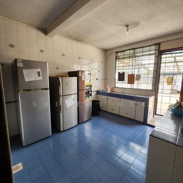 Bungalow for Sale in Kenny Hill (Kuching) - Sherene Kok - Kitchen - PropertyGuru.com.my