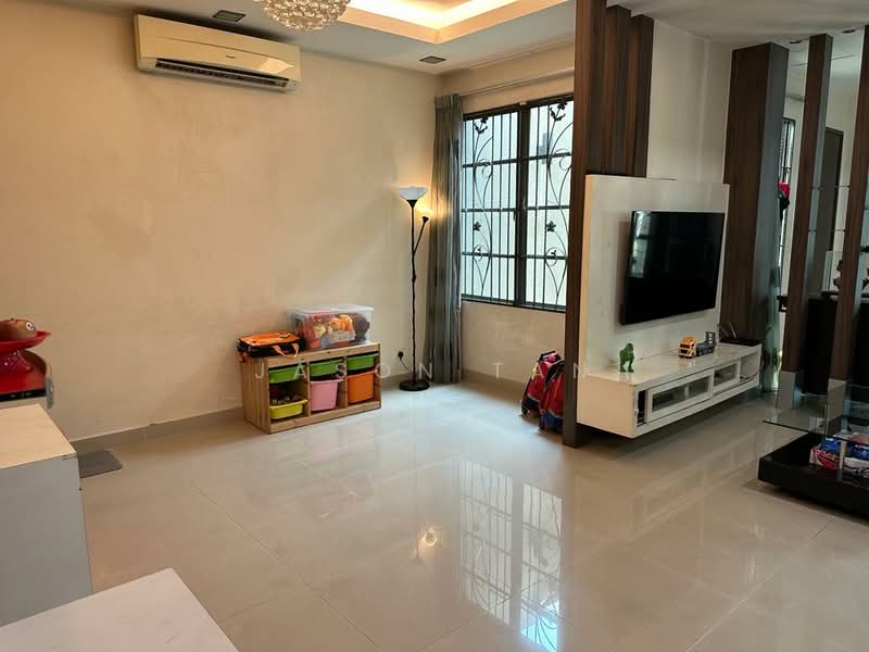 Rumah Teres 2 Tingkat untuk Disewa di Putra Avenue (Subang Jaya) - Jason Tan - Living Room - PropertyGuru.com.my