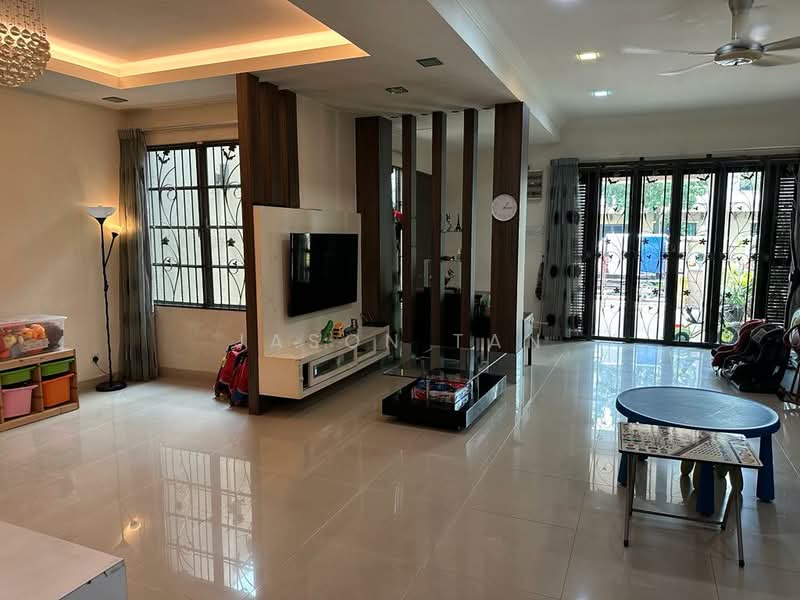 Rumah Teres 2 Tingkat untuk Disewa di Putra Avenue (Subang Jaya) - Jason Tan - Living Room - PropertyGuru.com.my