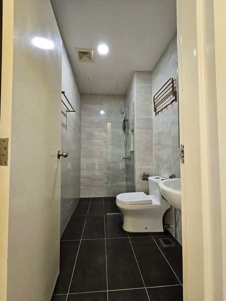 Condominium for Rent at SKS Pavillion Residences - Jane Ngoi - Bathroom - PropertyGuru.com.my