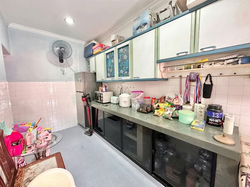 Rumah Teres 1 Tingkat untuk Dijual di Taman Desa Bakti (Selayang) - Hazeman Omar - Kitchen - PropertyGuru.com.my