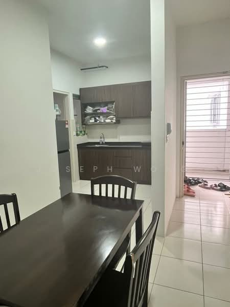 Pangsapuri untuk Disewa di Residensi Seri Wahyu - Joseph Wong - Kitchen - PropertyGuru.com.my