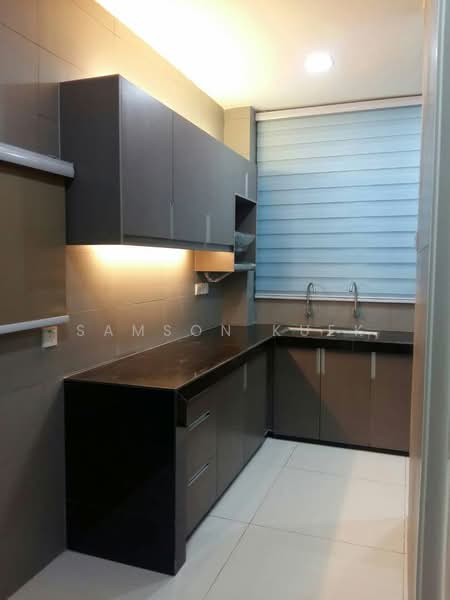 Bungalow for Sale in Bandar Putra Permai (Seri Kembangan) - Samson Kuek - Kitchen - PropertyGuru.com.my