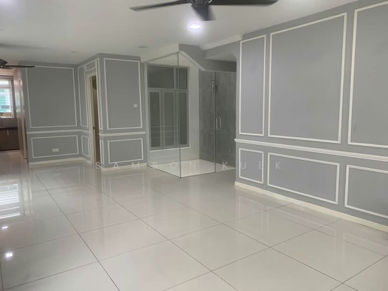 Bungalow for Sale in Bandar Putra Permai (Seri Kembangan) - Samson Kuek - Living Room - PropertyGuru.com.my
