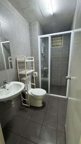 Service Residence for Rent at Savanna Executive Suite @ Southville City - Maya Myra - Bathroom - PropertyGuru.com.my