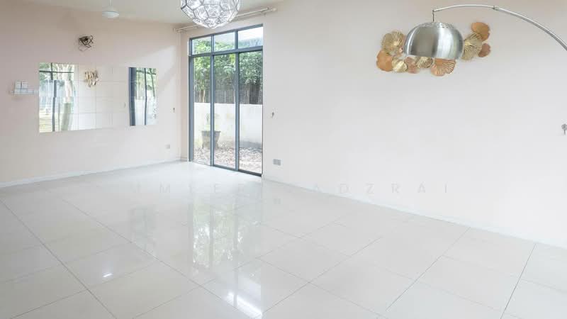 2-storey Terraced House for Sale in Cyberjaya (Selangor) - Ammeer Nadzrai - Living Room - PropertyGuru.com.my