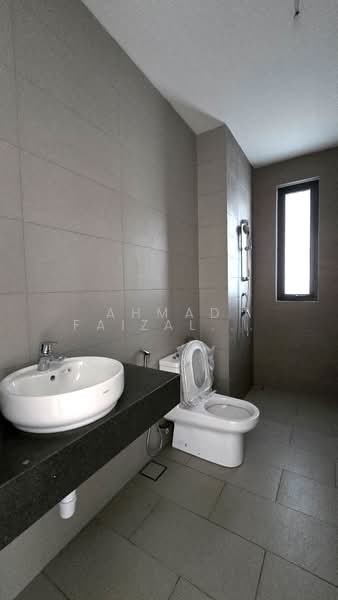 Semi-Detached House for Sale in Presint 12 (Putrajaya) - Ahmad Faizal Basri - Bathroom - PropertyGuru.com.my